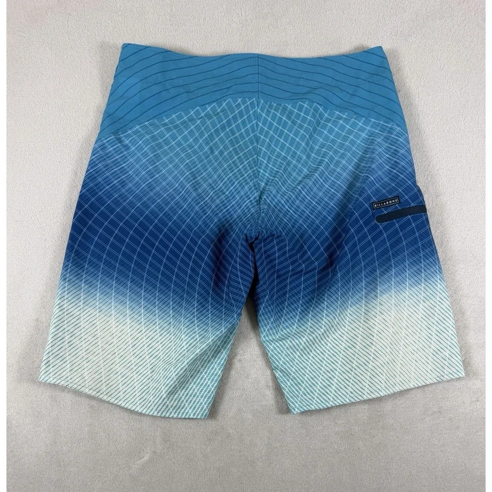 Billabong Fluid Pro Board Shorts Mens 31 Blue Gradient Grid Recycled Swim Trunks